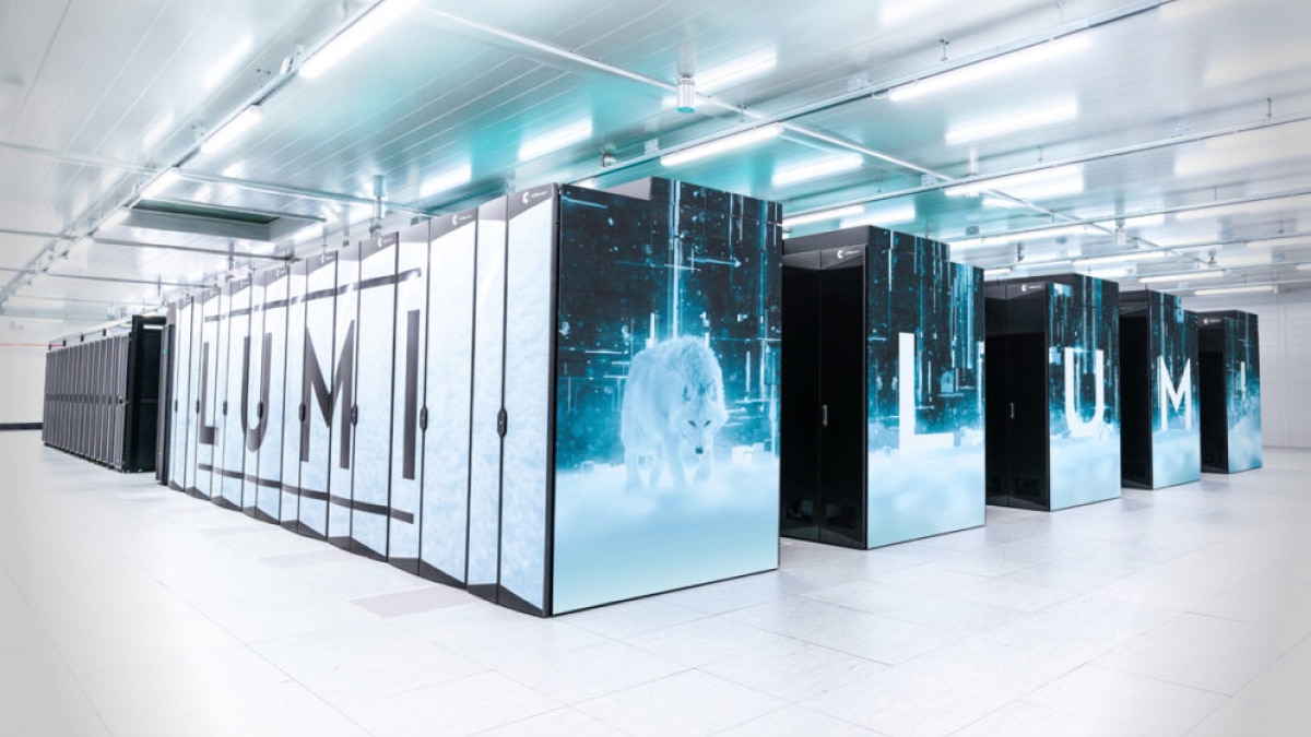 The LUMI supercomputer offers 2,560 nodes powered by AMD EPYC™ CPUs, each with four AMD Instinct™ MI250X GPUs.