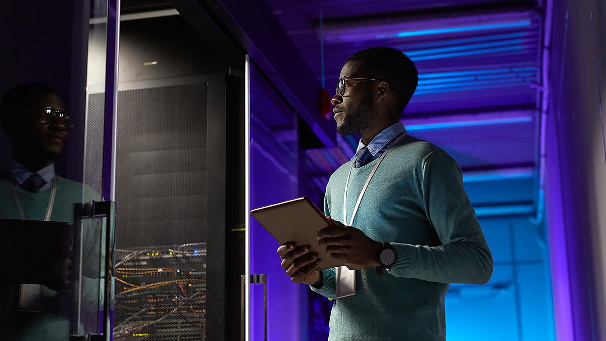 Optimize Data Center Infrastructure with EPYC