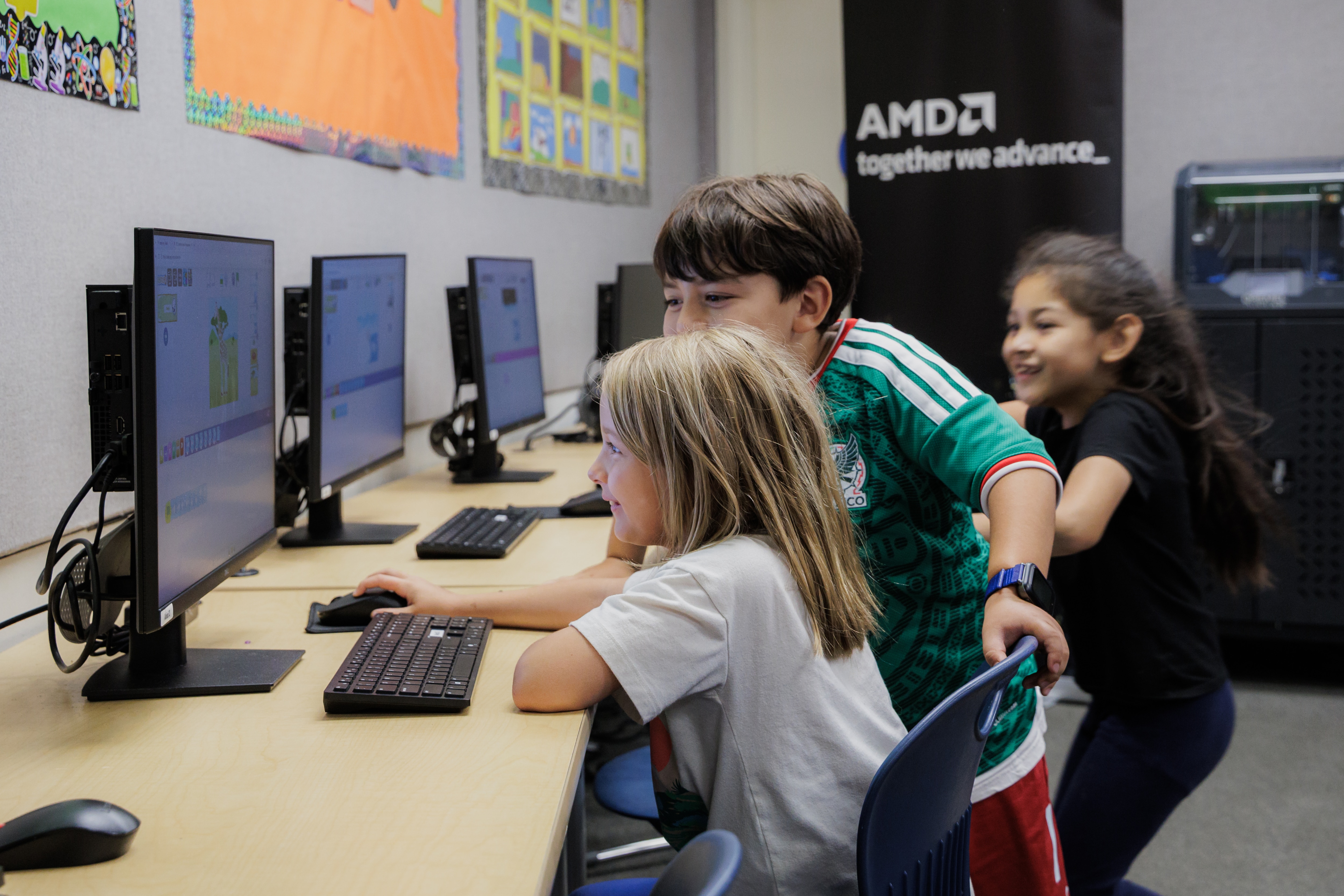 At the Boys & Girls Clubs of Silicon Valley, Alviso Clubhouse in San Jose, Calif., students work on AMD technology-powered desktops. (Credit: AMD)